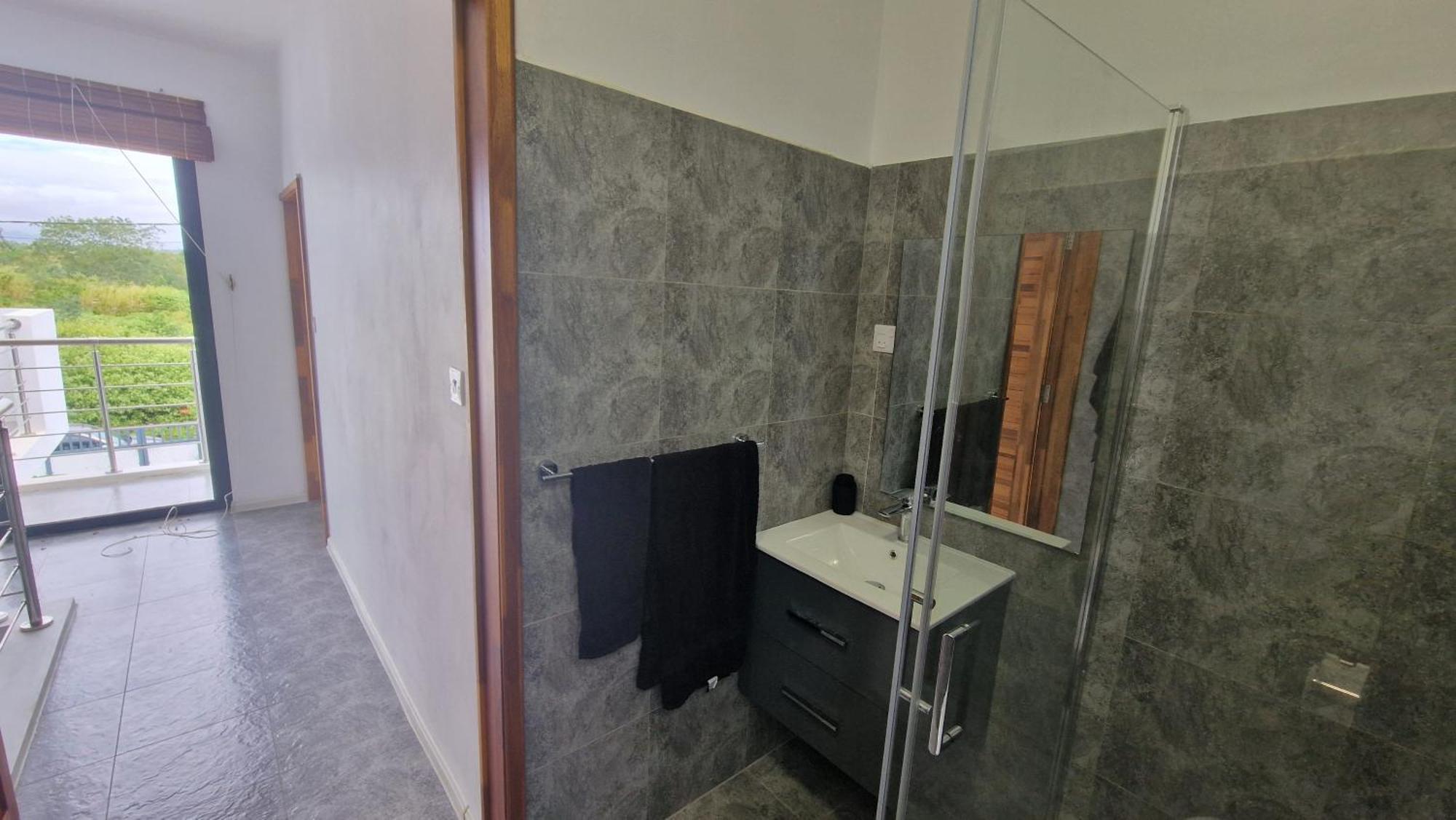 Villa Luxury 3 Bed - *